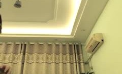抖阴新片！【小蝴蝶】高gao颜值短发妹mei子露逼诱惑，用镜子照逼特写手指扣入自[zi]慰，很是诱惑喜欢不要错过