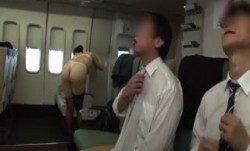 SDDE-573「制服・下着・全裸」でおもてなし またがりオマ○コ航空 10 豪華CA揃い 特別リクエ