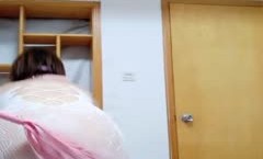 颜值不错短发妹mei子连体网衣项圈双腿啪pa啪 口口骑乘后入大声呻吟非常诱人 很是诱惑喜欢不要错过