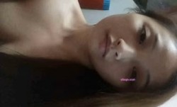 精选裸贷特别档D罩杯主角，高gao颜值大胸美女疯狂揉搓两瓣阴唇自[zi]慰到高潮