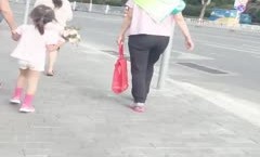 洛丽塔人前露出系列第官网十六部微露脸海滩透明泳衣度假无内装回酒jiu店再阳台全裸解放天性