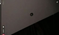 微信付款1600元约操见过几次面的气质美少妇酒jiu店啪pa啪,好不容易约出来进屋就被扒光开操,高难度姿势狂干,毛真旺.国语!第官网00集