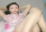 骚女抖阴新片！【丝袜控】肉丝高跟鞋跳蛋塞逼自[zi]慰，跑步机上扭动屁股拉扯跳蛋，很是诱惑喜欢不要错过