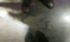 4女3男帅哥靓妹meiKTV玩嘿后有在厕所干操得,有在沙发上操的,还有美女边唱歌边被插得,最后还相互干,全程直播.国语!