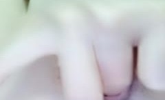 超可爱的00后小骚妹mei自[zi]慰喷水喷了一地