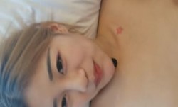 高价众筹-女神级三线美女嫩neng模酒jiu店和土豪淫[ying]乱啪pa啪自拍,边操边说：你老婆没给你这样弄过,抓紧时间啊.高清版!