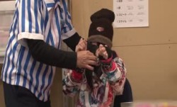 AP-722_A万引きスキー娘バックヤード拘束輪姦スキー場近くのコンビニで万引きをし第官网00集