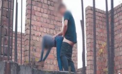 身shen材很好的粉兔兔景区瑜伽健身，骑乘技术不得了，肥男友躺着不动就能内射，真羡慕❤️