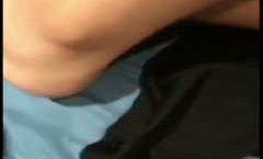 真实迷奸黑丝妹mei子吃饭时饮料里加药带到酒jiu店扒衣趴着床边一顿猛操