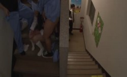 AP-741校舎内の階段を勝手に立ち入り禁止！助けを求めることもできず体液まみれでイ