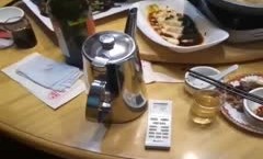 我和你一样，想知道这饭店在哪里,吃饱饭还有特殊服务，打飞机对面的少妇脱光光舔tian鸡巴，短短时间刺激无线！