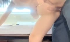 真实直播-魔鬼身shen材高挑性感的美女按照粉丝要求去按an摩会所勾引男技师啪pa啪,自己被干了还要到前台付178元的按an摩费用,国语!
