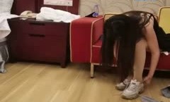 小哥赚到了 这么清纯的妹mei子刚下海