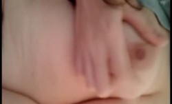 云盘泄密-36E美乳性感的大学美女和男友偷偷同居性xing愛自拍分手后流出,外表清纯没想到家中如此淫骚,国语!